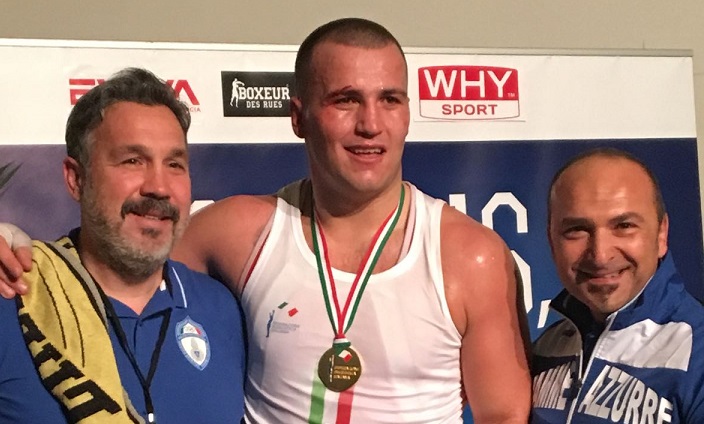 Mirko Carbotti con il tecnico Foglia e il segretario Onori