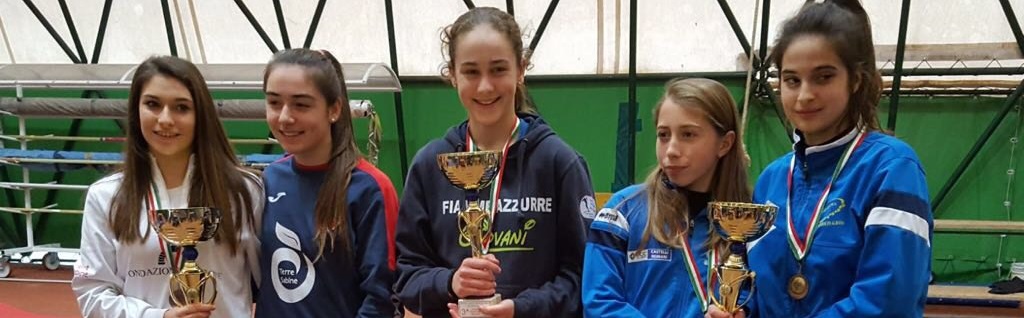 la premiazione di squadra per la "capitana" Matilda Cinti