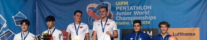 Giorgio Malan riceve il bronzo per la staffetta a Kladno