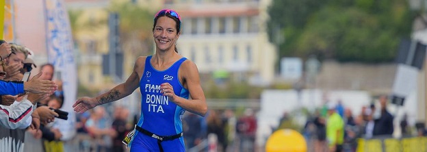 L'arrivo vittorioso di Charli Bonin a Lerici
