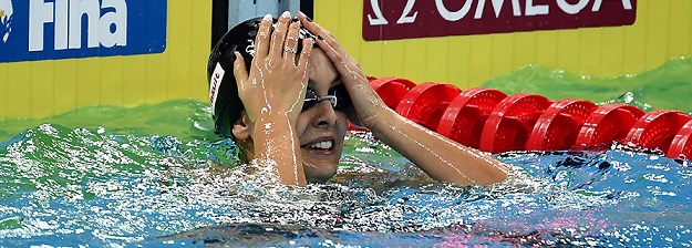 La gioia di Martina Carraro dopo il primo bronzo sui 50 metri rana