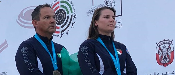 Giovanni Pellielo sul podio del Mixed Team con Silvana Stanco