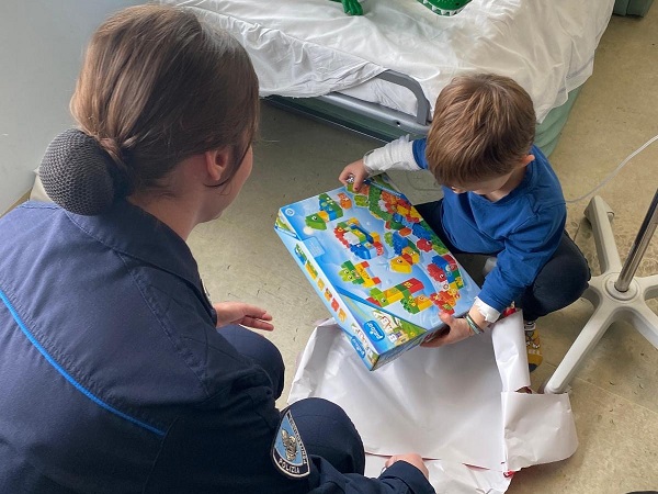 A Ferrara, la &ldquo;Befana&rdquo; della Penitenziaria per i piccoli pazienti