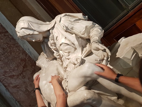 Copia della Pietà di Michelangelo