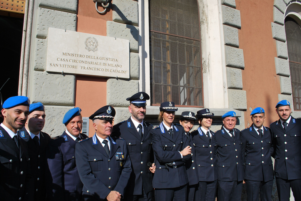 Il personale di Polizia Penitenziaria della Casa Circondariale "Francesco Di Cataldo"