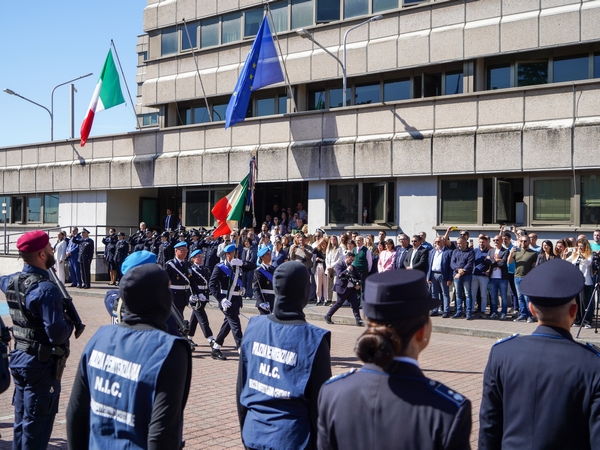 2 giugno: ritiro della Bandiera della Polizia Penitenziaria
